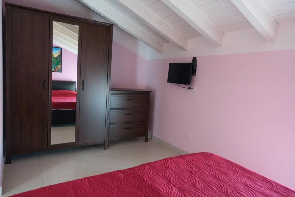 Apartment Viole, Cozy Attic Set In The Old Town Next To The Lake Arona Exterior photo